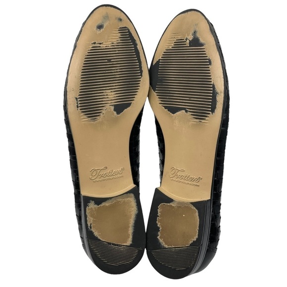Trotters Liz Flats Black Woven Leather Loafers Almond Toe Stacked Heel Size 7N - Picture 12 of 14